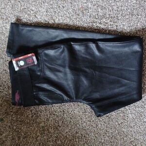 No Boundaries Pull On Jegging- Leather Look- Size M (7-9) - Black NWT